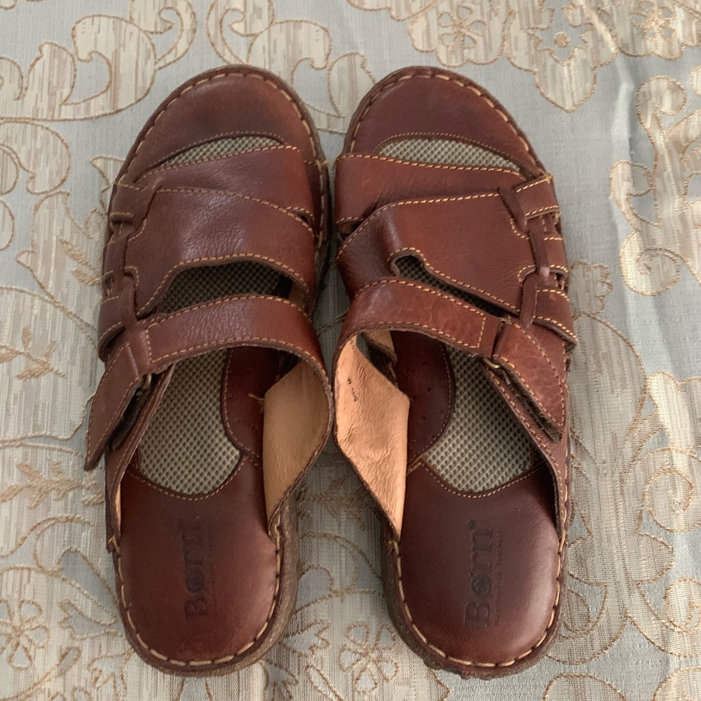 Born Sandals Size 8